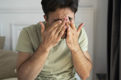 दिल्ली में तेज़ी से फेल रहा “आई फ्लू “ (EYE FLU) , जाने क्या है लक्षण और इसके बचाव।